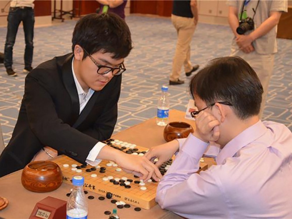 柯潔最新圍棋比賽視頻，熱血激戰(zhàn)，棋藝精湛，柯潔熱血圍棋激戰(zhàn)，棋藝精湛對(duì)決實(shí)錄